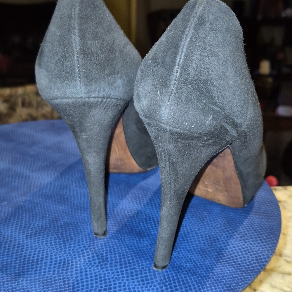 Dolce & Gabbana Black Suede With 1"platform. High Heel sz. 38 (#1706) - Picture 4 of 16